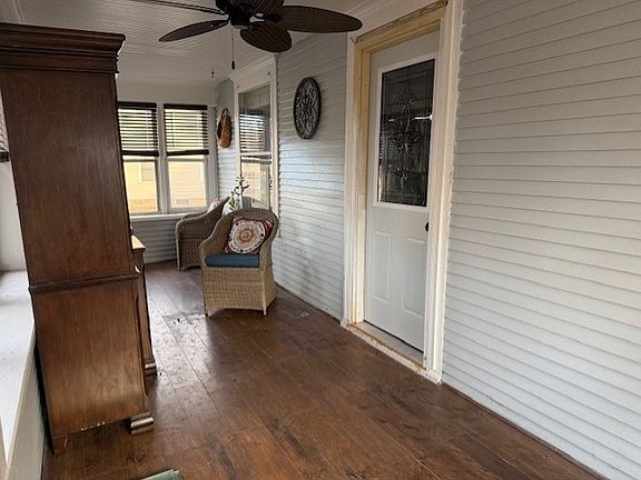 2nd image of 314 Main St
