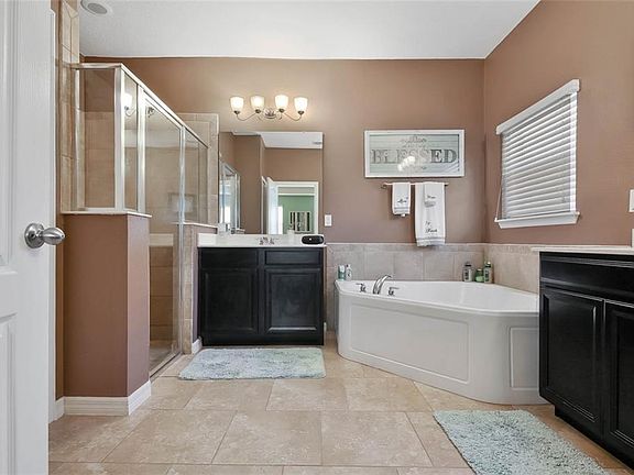 4th image of 300 Maple Sugar Dr