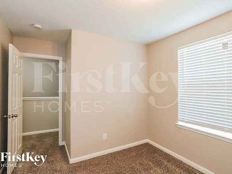 6722 Clover Walk Ln — Photo 13