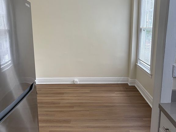 3rd image of 225 Jones St Unit 3