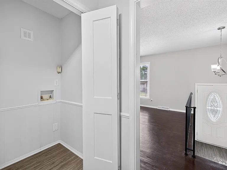 5001 Springview Rd — Photo 10