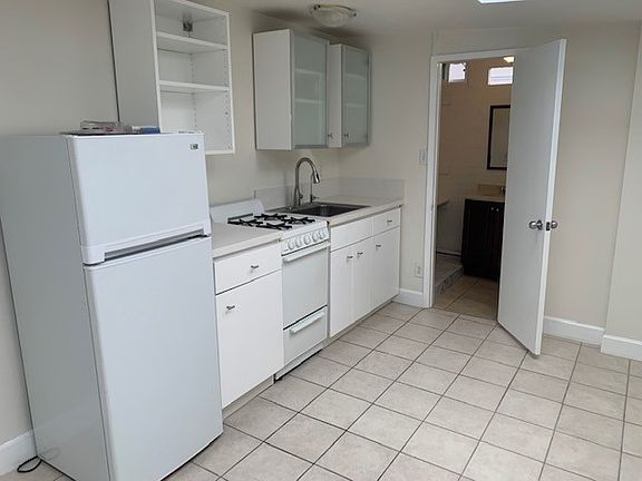 4th image of 1494 Pescadero Dr #1494
