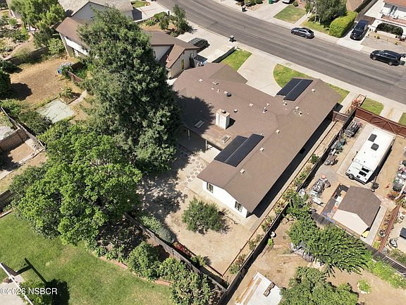 4th image of 928 Harrison Dr