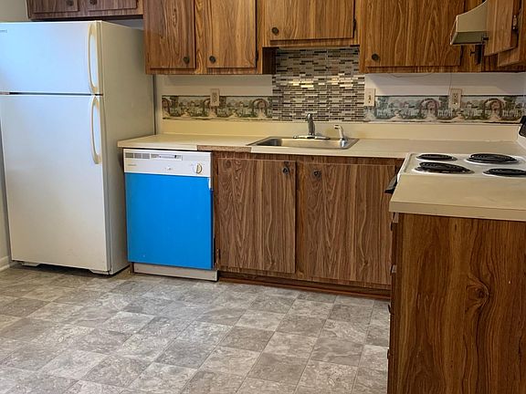 Large Eat In Kitchen