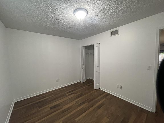 5th image of 4285 Melissa Ct W #1