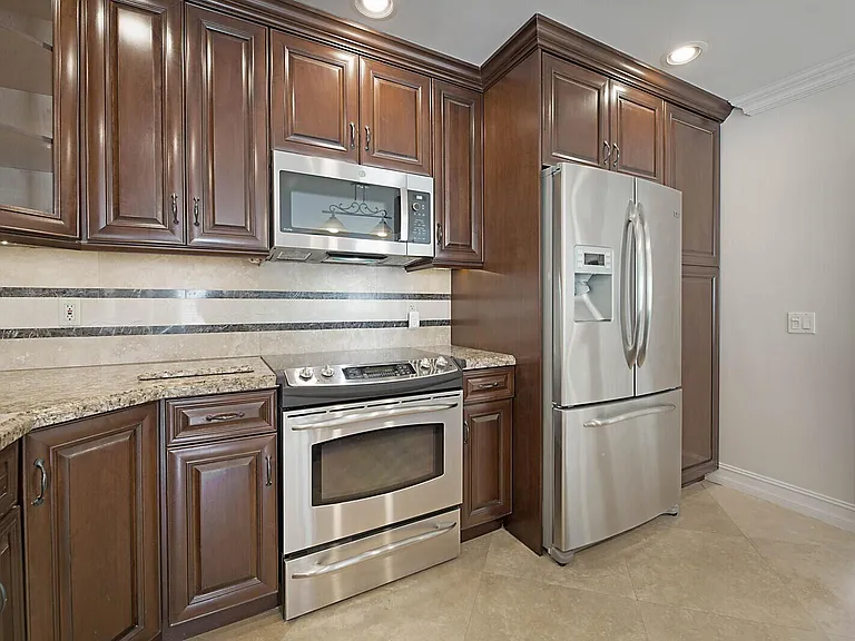 9485 Baritone Ct — Photo 17