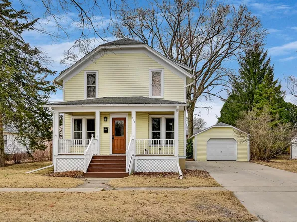 213 South Washington STREET, Lake Mills, WI 53551