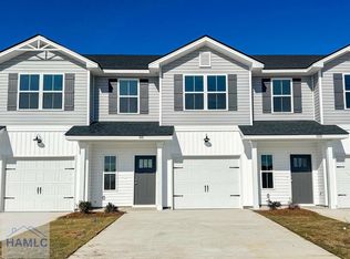 96 Beaumont Dr, Hinesville, GA 31313