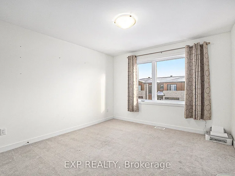 12 Livya St — Photo 19