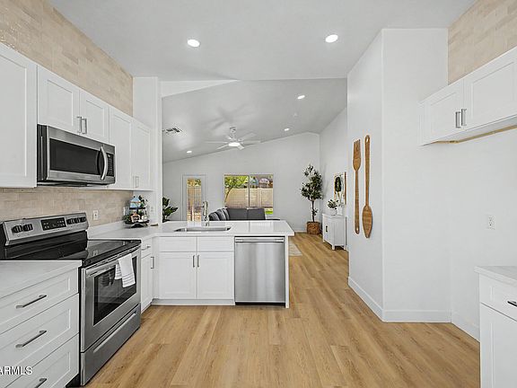 2nd image of 11021 W HAYWARD Avenue #<WOW>