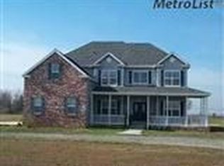 23475 N Hacienda Dr, Acampo, CA 95220