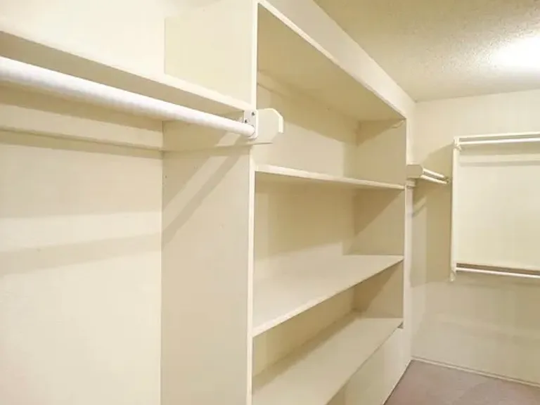 8812 NW 85th Pl — Photo 13