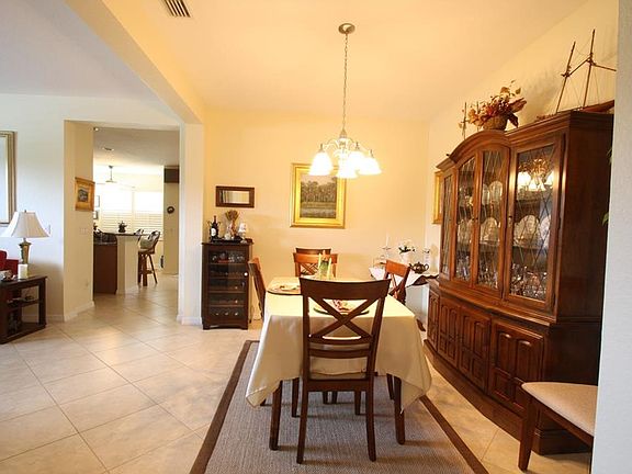 5th image of 6305 Astor Pl
