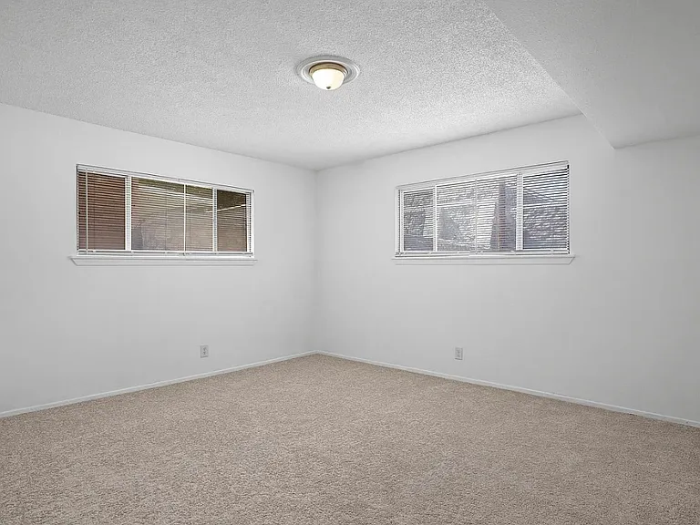 Morningside Cir — Photo 15