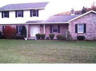 2201 Herb Rd, Temple, PA 19560