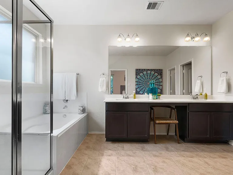 14011 Wolftrap Ln — Photo 22