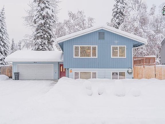 2nd image of 328 Shannon Dr
