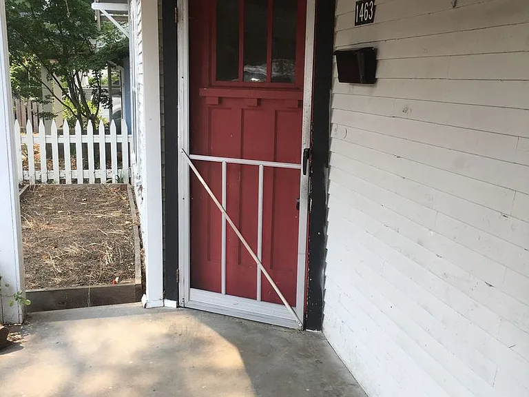 1463 E 24th Ave — Photo 3