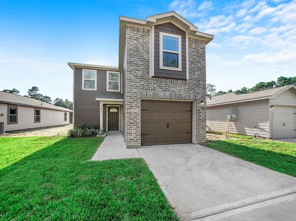 12752 Lake Conroe Bay Rd, Willis, TX 77318