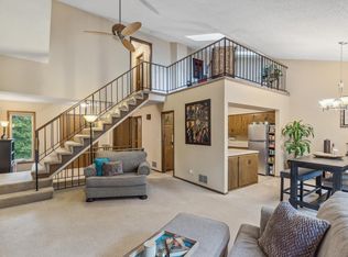 5528 Rowland Rd, Minnetonka, MN 55343