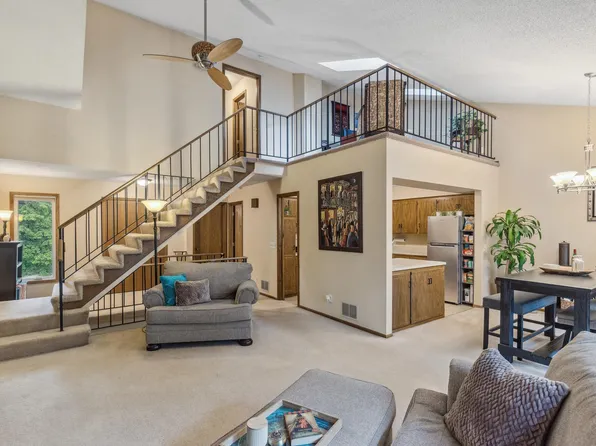 5528 Rowland Rd, Minnetonka, MN 55343