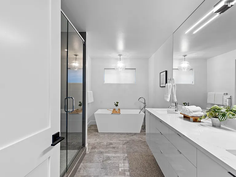 3224 W 16th Ave — Photo 14
