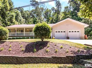 7536 N Derby Rd, Peoria, IL 61615