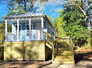 1208 Pine St, Ocean Springs, MS 39564