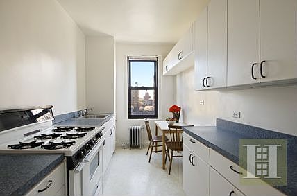 3rd image of 300 W 108th St APT 11B