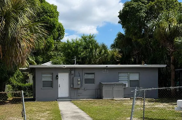 2 bed, 1.0 bath, 680 sqft, $2,150 — Photo 1