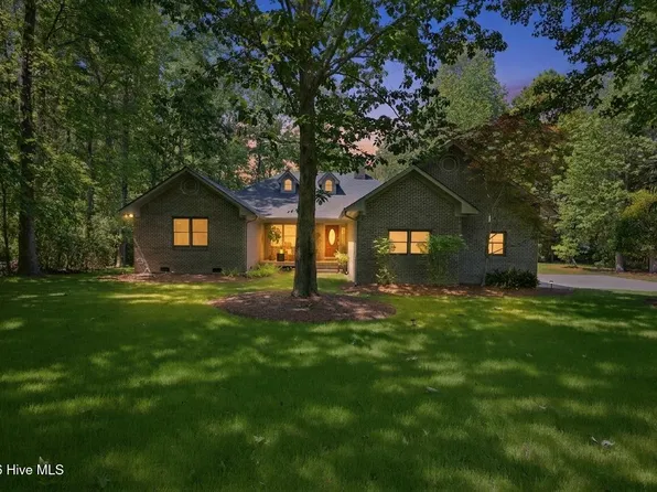 512 North Line Drive, Hampstead, NC 28443
