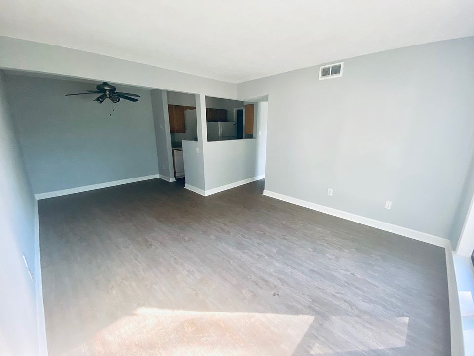 Living room 2_10272021