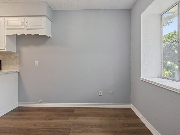 4th image of 14447 Misty Meadow Ln