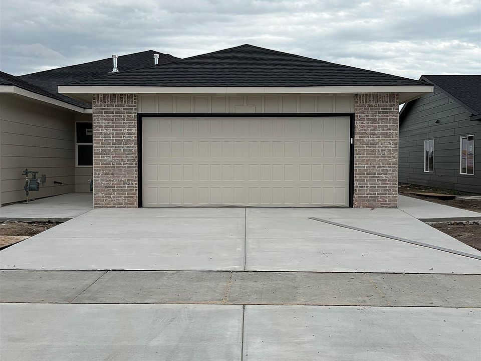 1st image of 2916 W Denene St #200