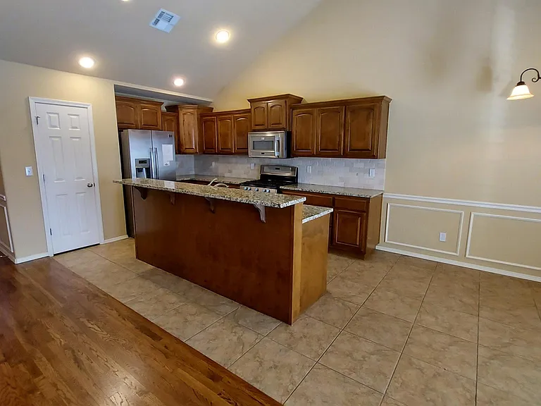 10002 N 102nd East Ave — Photo 11