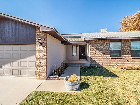 2nd image of 2201 Zuni Dr