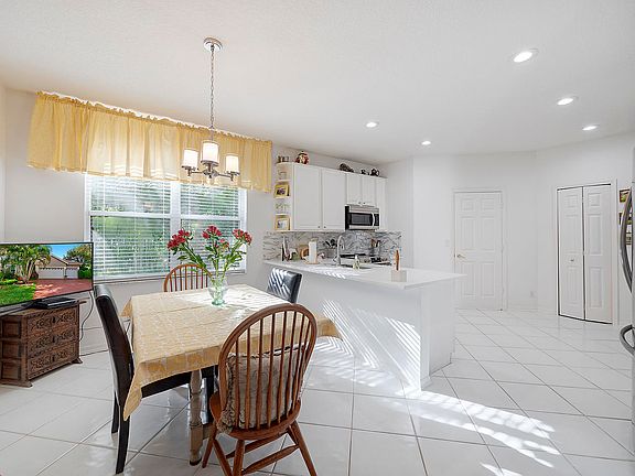 4th image of 12343 Melrose Way