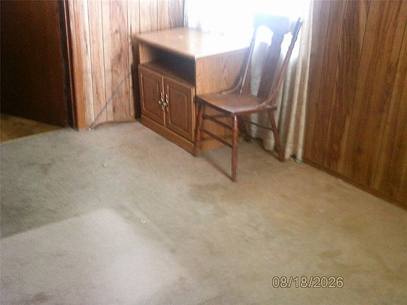 2nd image of 124 N Shenango St