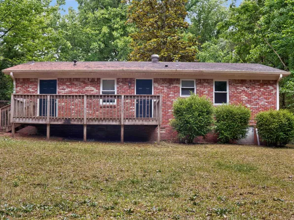 1319 Dogwood Rd, Adamsville, AL 35005