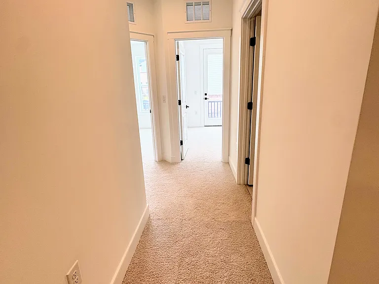 14928 Deco Cir — Photo 34