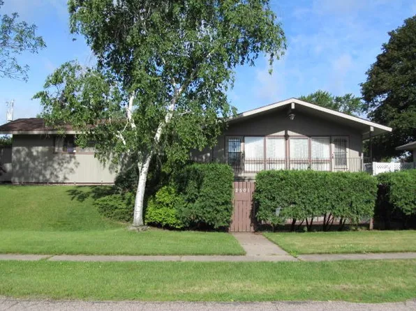 2501 1st Ave W, La Crosse, WI 54603