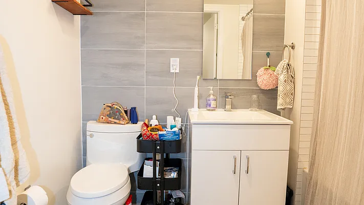 Rented by Nooklyn NYC LLC | media 23