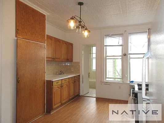 Rented by Native Real Estate LLC | media 28