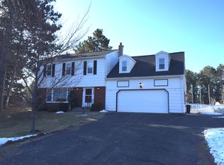 516 Riverside Rd, Marquette, MI 49855