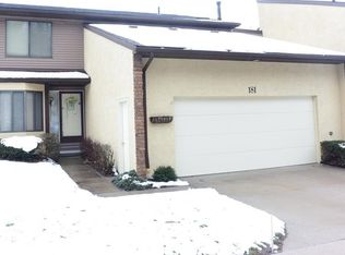 181 Lake Terrace Dr, Munroe Falls, OH 44262