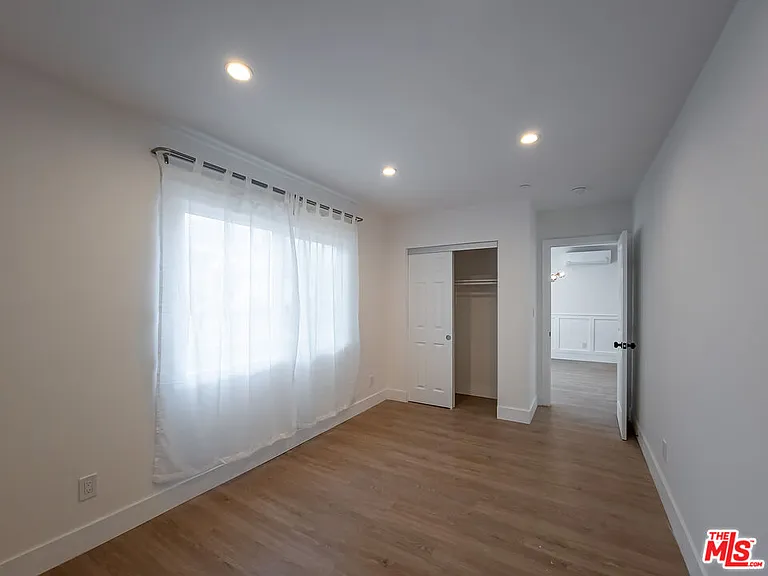 94 S Vinedo Ave — Photo 23