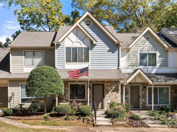 4120 N Course Dr, Charlotte, NC 28277