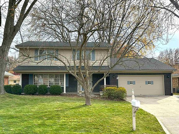 2nd image of 5711 La Cumbre Ln