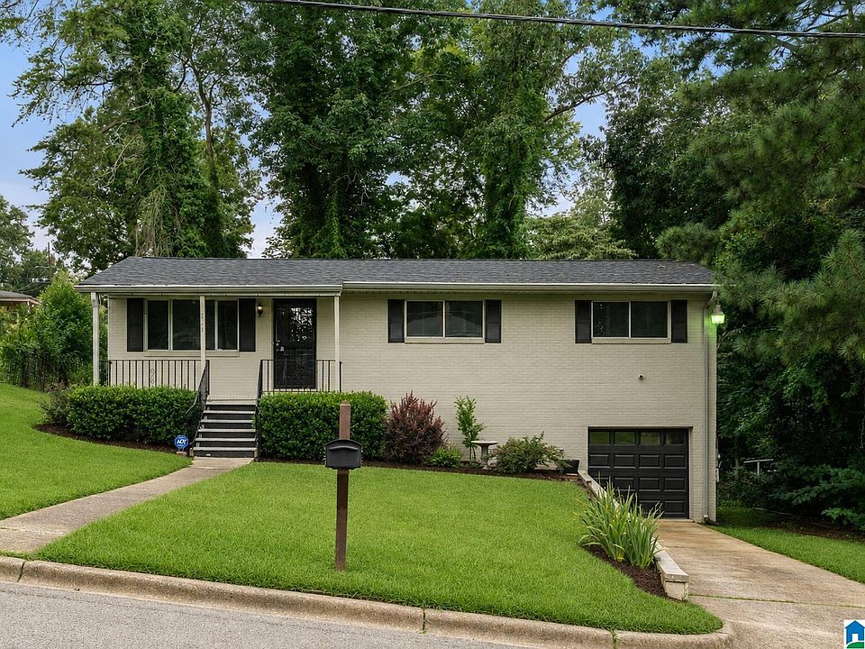 1st image of 604 Gravlee Ln