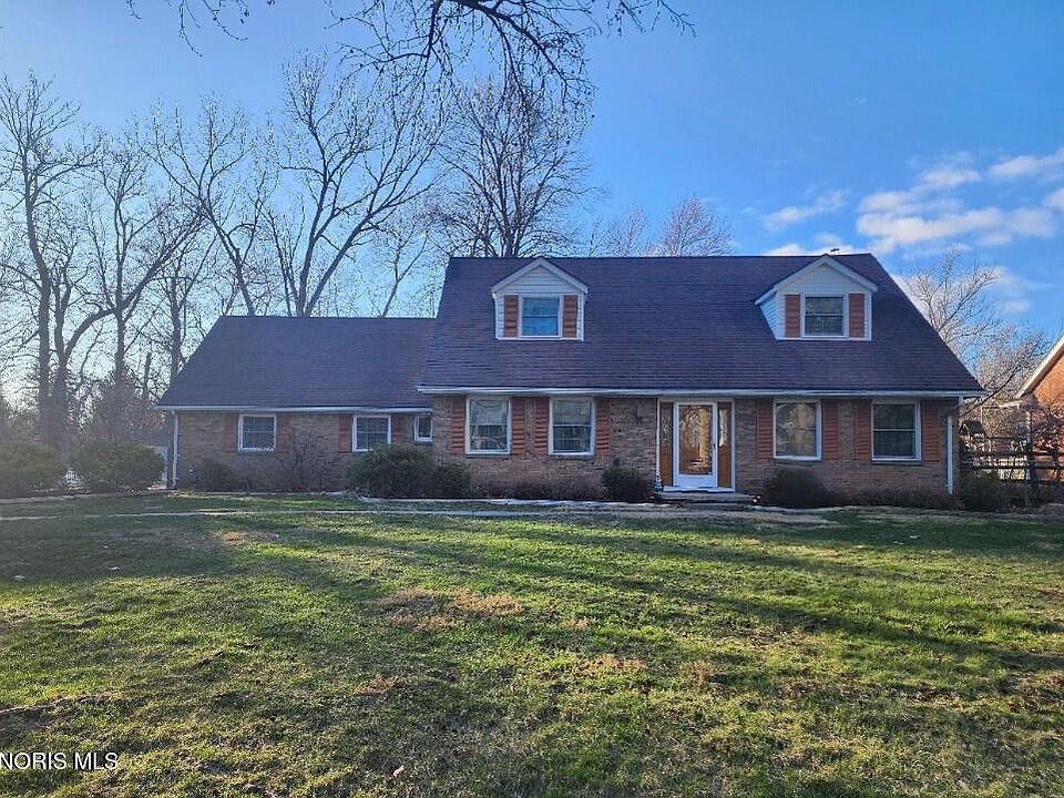 1st image of 4671 Valley Ridge Ct